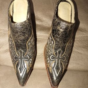 Corral mules/ clogs / ankle boots